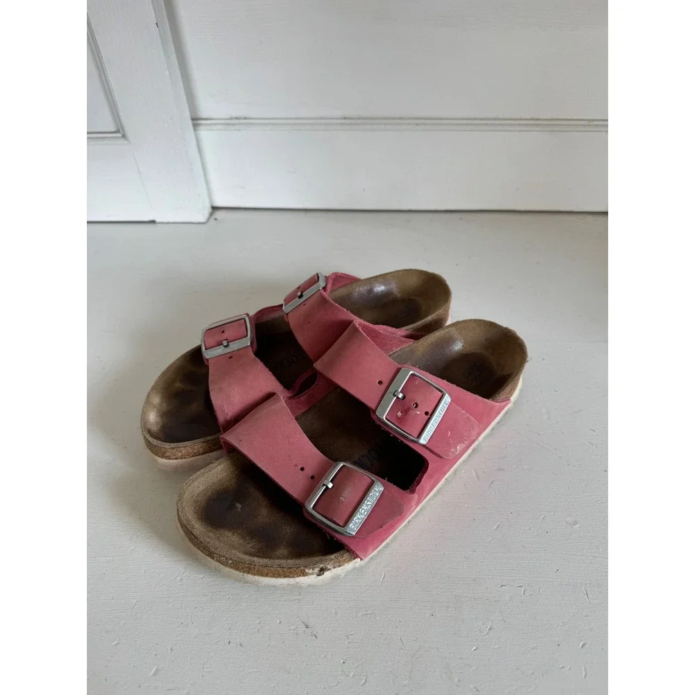 Birkenstock pink Arizona sandals size 38‎ (women's US 7-7.5)